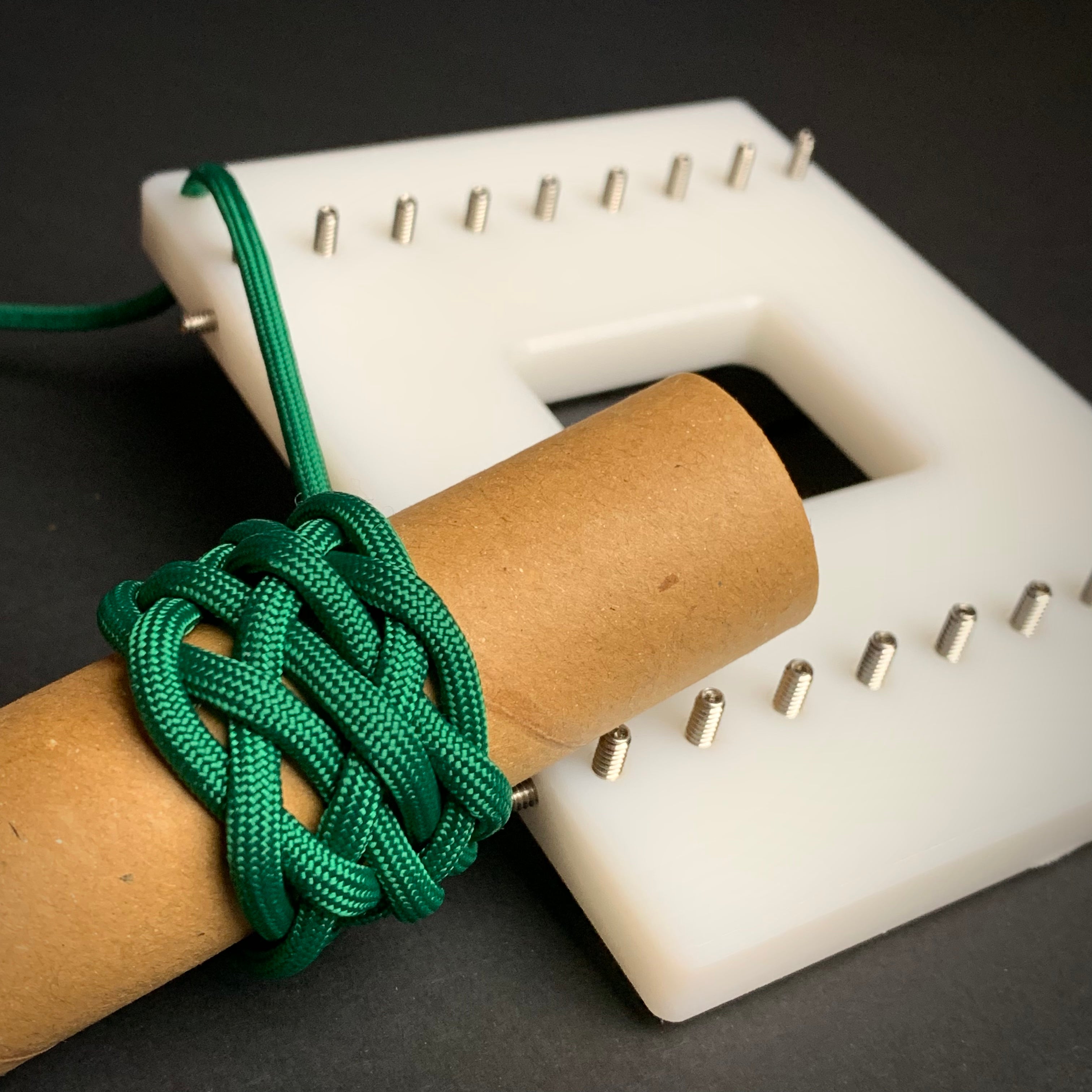 Turks Head Jig for Paracord Decorative Knots